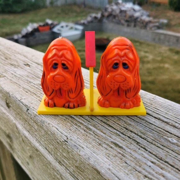 Vintage JSNY Plastic Anthropomorphic  Orange Hound Dog Salt and Pepper - Picture 2 of 16